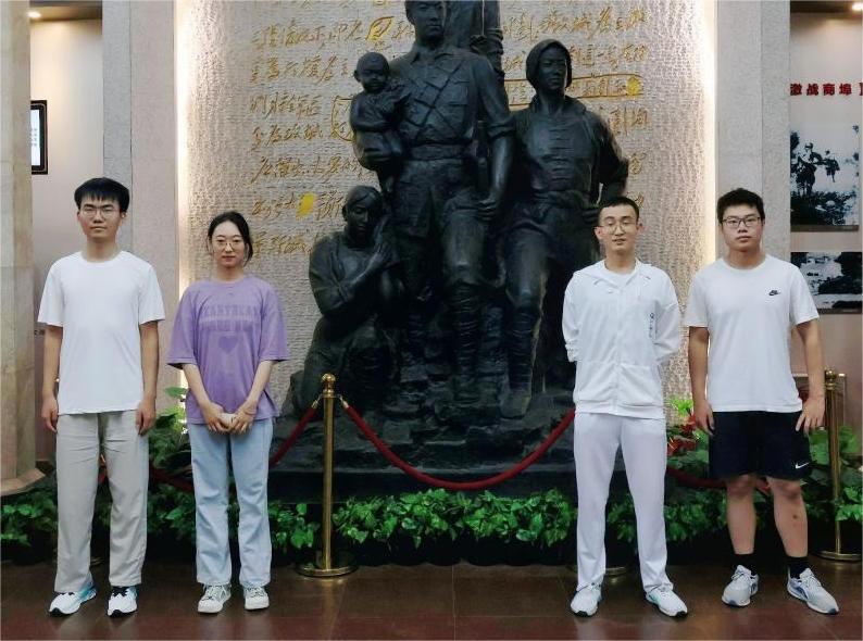 “心聚石榴籽，E研民族情”民族文化調研實踐隊赴解放閣開展學習民族英雄主題活動