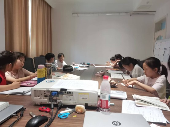 趣味數學課堂點亮暑期公益時光