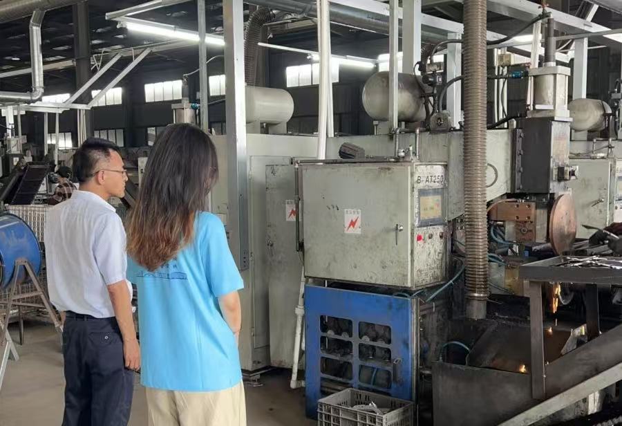 河海大學(xué)“企業(yè)家精神”調(diào)研團(tuán)赴江蘇安捷汽車配件有限公司，解碼汽配產(chǎn)業(yè)的韌性