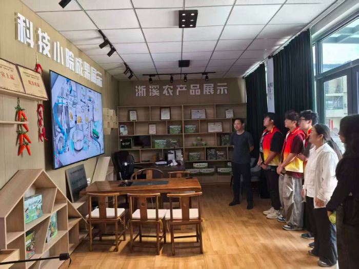 走訪荊州鄉(xiāng)小黃瓜加工產(chǎn)業(yè)基地