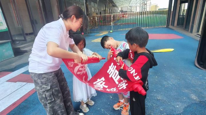 青語躬行伴童行，暖心服務細潤心