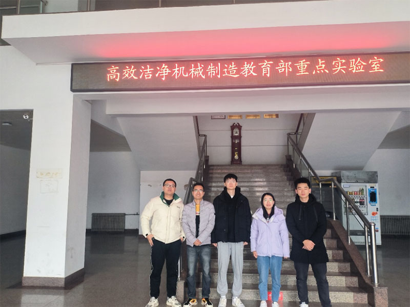 平安校園在我心，安全行動手中行