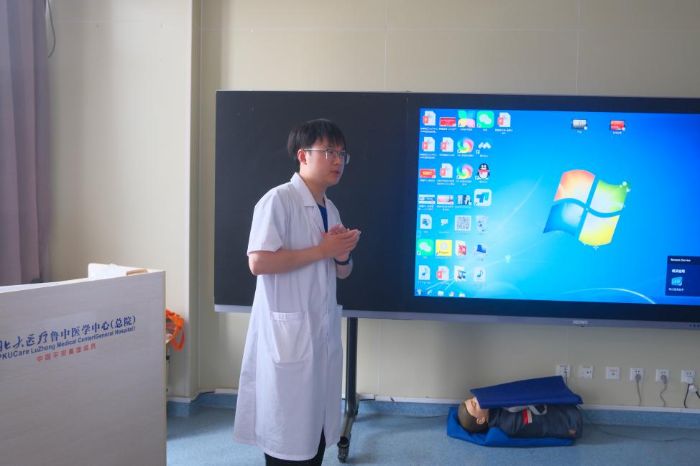 青春走訪醫線，研學賦能健康 ——“智元怡養”實踐團走進北大醫療淄博醫院