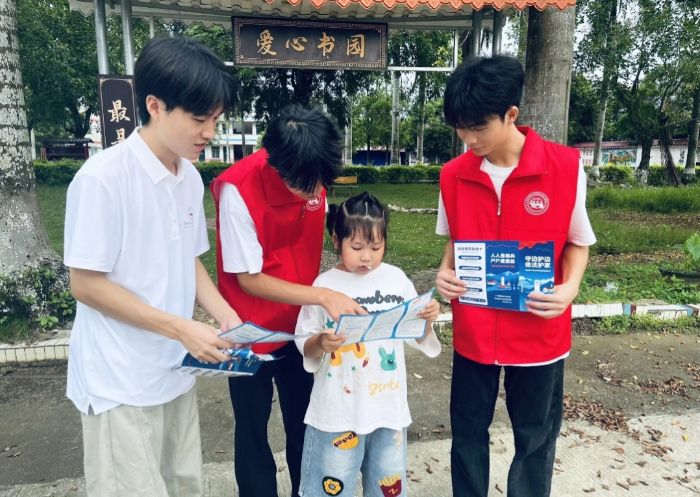 以腳步丈量邊關熱土，用青春筑牢南疆防線