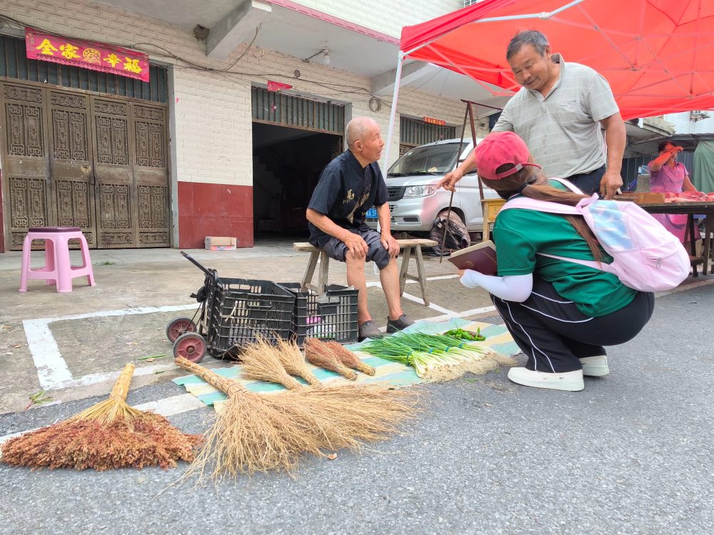 探秘陸橋文化，共舞鄉村風情——巢湖學院工商管理學院“心之源·鄉村情”赴左店鎮村史挖掘實踐調研團開展調研活動