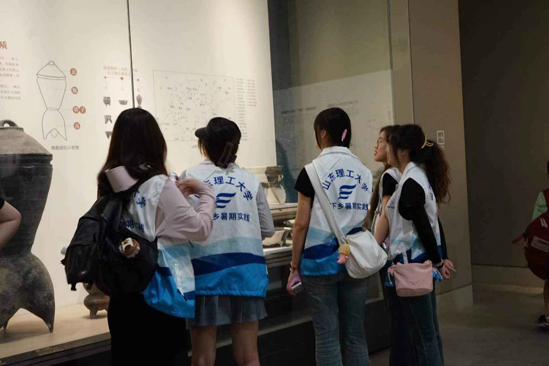 探齊韻傳古今，學文化續華章
