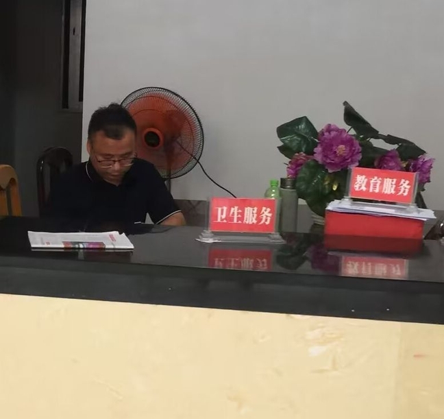 振興路上的“青”力量——黃關(guān)村