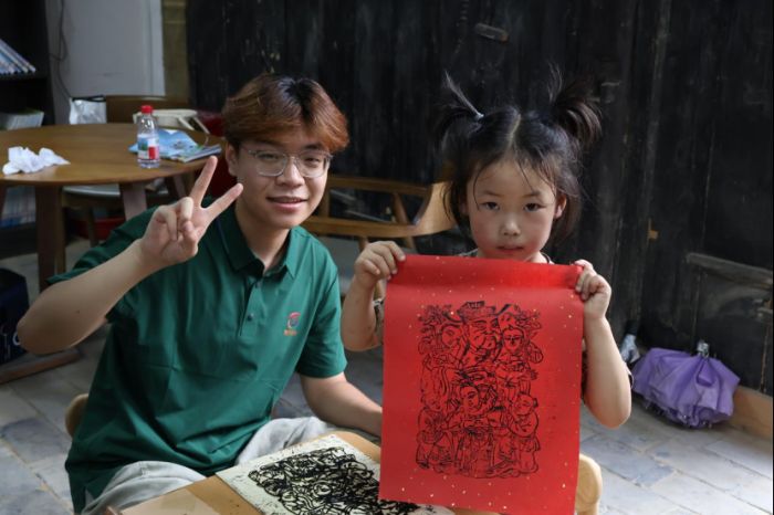 語言賦能山鄉 青春書寫擔當