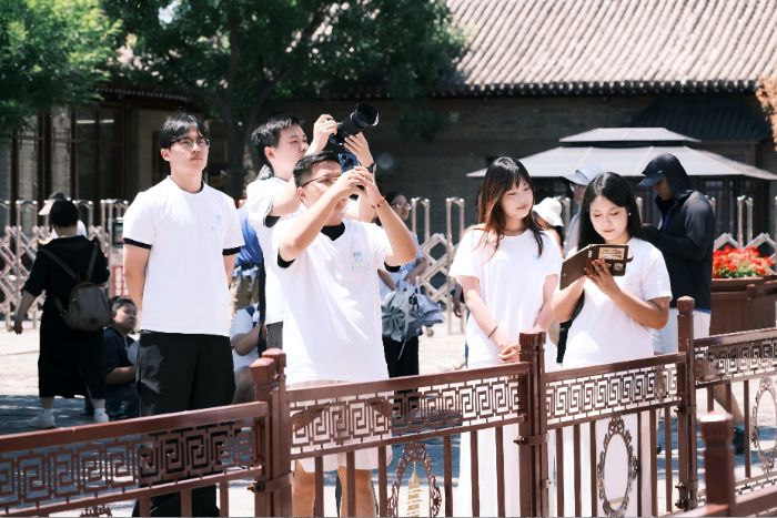 南京工業大學學子踏尋梁林足跡，在古建深處對話千年文明