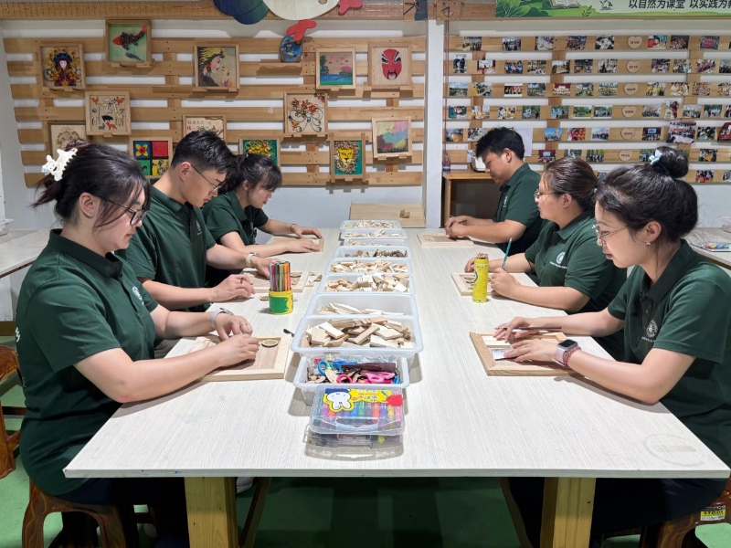 東北林業(yè)大學(xué)2026年暑期“三下鄉(xiāng)”|“丹心赴林，‘砼’筑‘蘭’鄉(xiāng)”實(shí)踐隊(duì)：循跡伊春重溫囑托，躬身實(shí)踐深悟“三問”