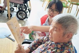 “夏”一站，青春與愛的溫馨邂逅——“青春飛揚·季憶夏鄉”志愿服務隊溫暖八顆街道養老服務中心