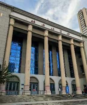 三下鄉志愿者走進蚌埠科技館 開啟科學探索之旅