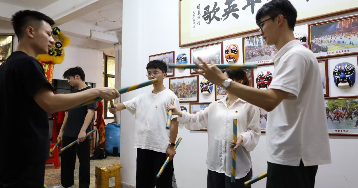 采風金浦鄉土文脈青年鏡頭記錄英歌非遺
