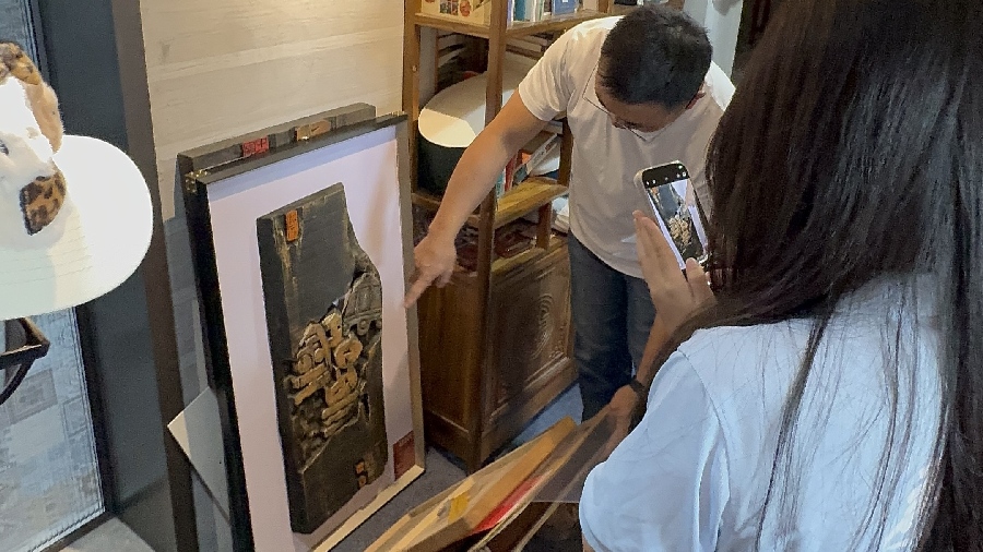 ?文興賦能鄉村實踐團觀賞陶桂生個人藝術作品