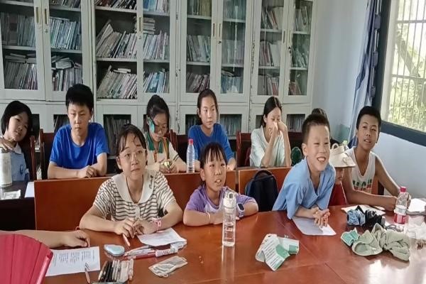 暑期社會實(shí)踐：武昌理工學(xué)院“青春筑夢”通城志愿服務(wù)隊(duì)開展綠色環(huán)保課程