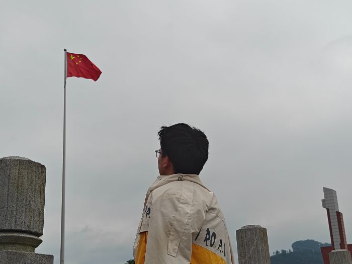 ?瞻仰紅色紀念廣場，感悟蘇區革命力量