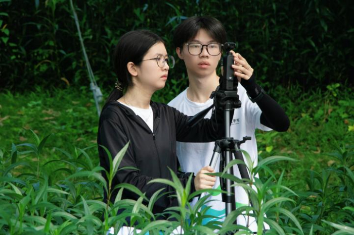 廣科學(xué)子取景沈所紅圍，鏡頭鐫刻紅色文旅新風(fēng)采
