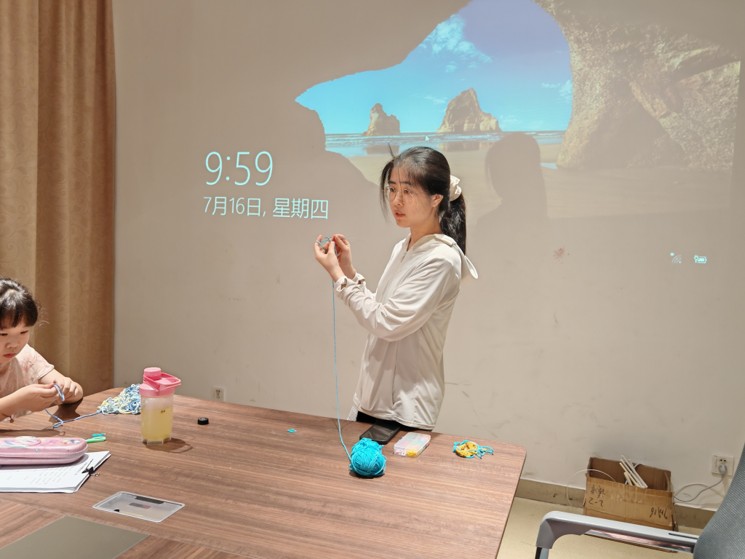 山大南北辛光支教隊赴社區(qū)開展多元公益支教