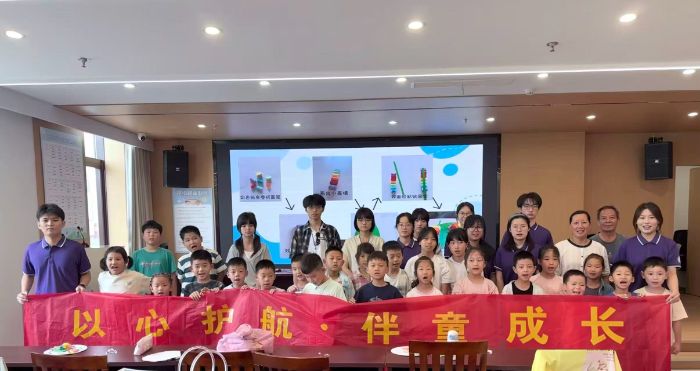 廣陵青年聚力托管課堂 赤誠(chéng)志愿護(hù)航孩童成長(zhǎng)