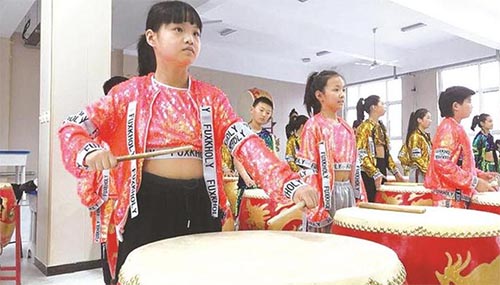 叢陽小學(xué)開展戲曲進(jìn)校園活動