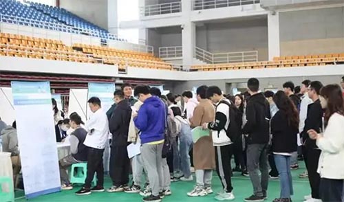 第十一屆貴州人才博覽會央企招聘大學生專項行動在貴大