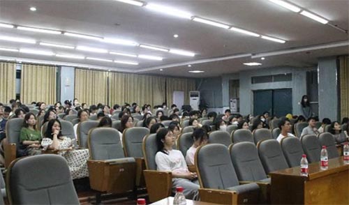人力資源管理專業(yè)考研與就業(yè)經(jīng)驗分享會順利舉辦