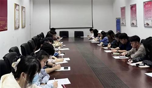湖北第二師范學(xué)院經(jīng)濟與管理學(xué)院召開2023年生源地助學(xué)貸款貸后管理 及畢業(yè)確認(rèn)工作培訓(xùn)會