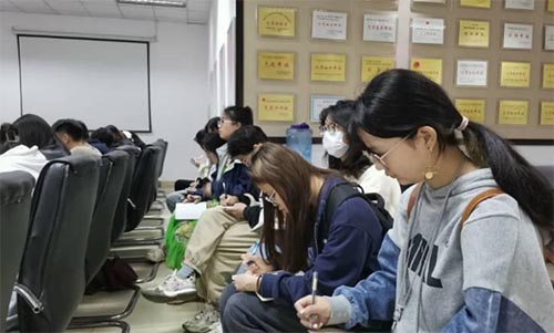 湖北第二師范學(xué)院舉辦2023年生源地助學(xué)貸款畢業(yè)生貸后管理及畢業(yè)確認(rèn)工作相關(guān)培訓(xùn)會