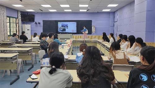 馬院二十一中學實習隊舉行實習工作總結匯報會
